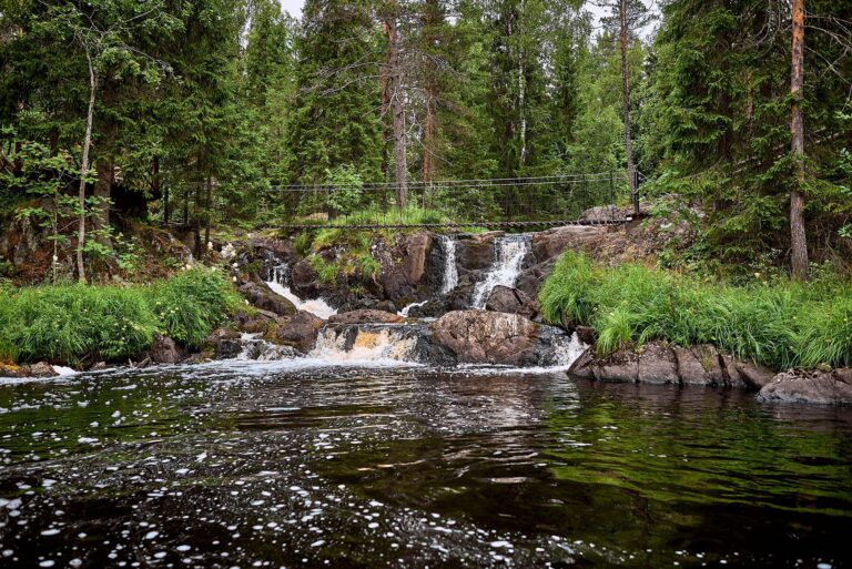 В Карелию на самолете из Москвы 8: Рускеала, Кижи и активные развлечения