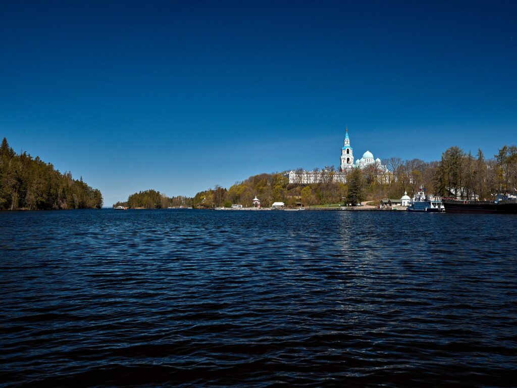 0r7a6295 reklamnik 19 21.05.24 zinovev