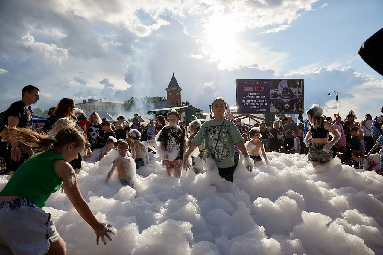 photo 5278265067776892577 y