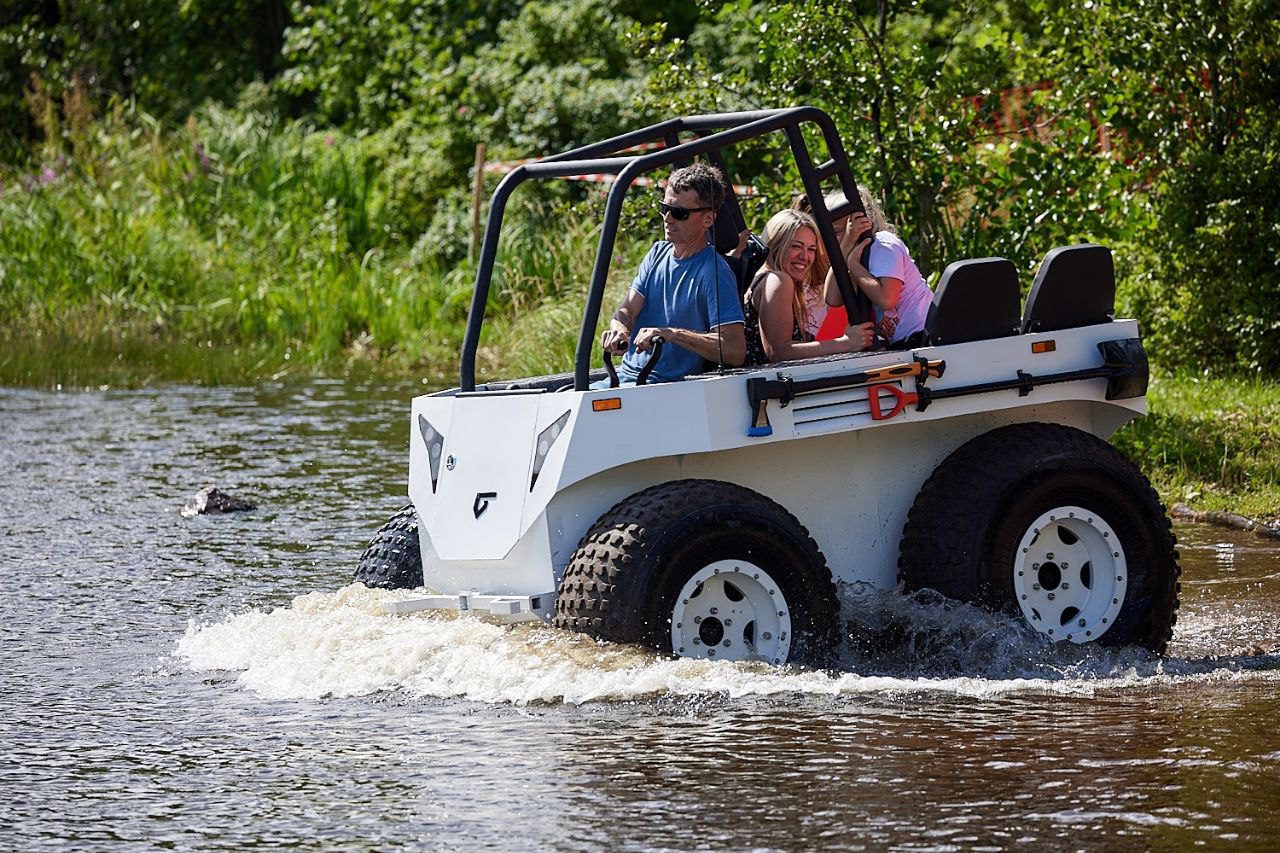 photo 5278265067776892578 y