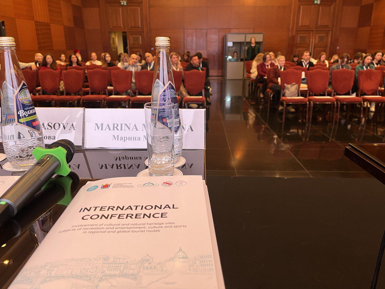 photo 5366240029657130878 y